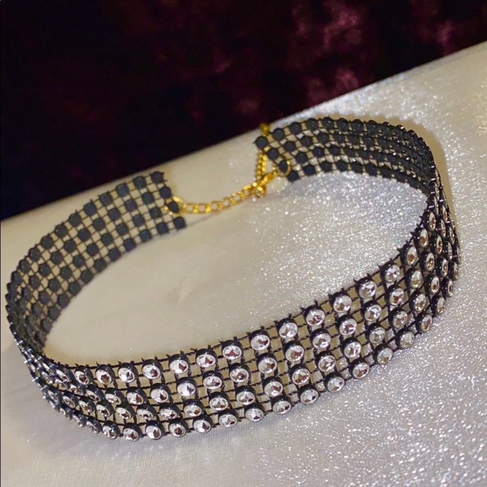 Crystal Choker